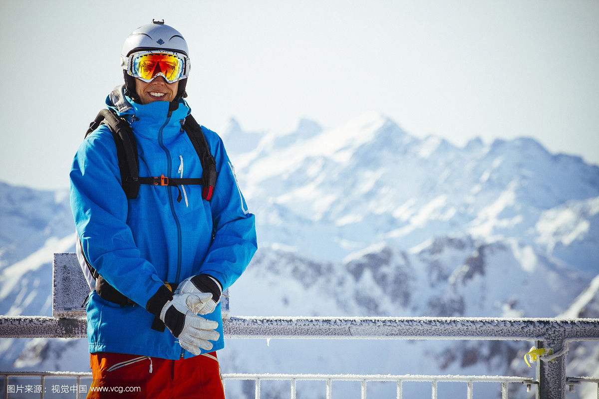 一篇文章告訴你，滑雪服和沖鋒衣羽絨服有什么區別
